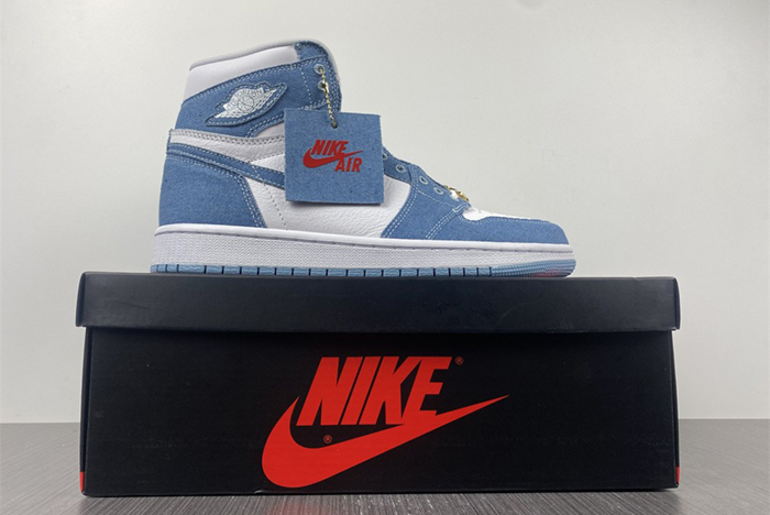 air jordan 1 high og wmns “De*1m” dm9036-104