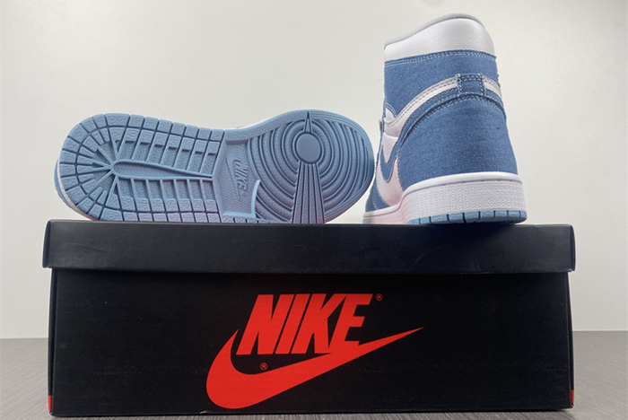 air jordan 1 high og wmns “De*1m” dm9036-104